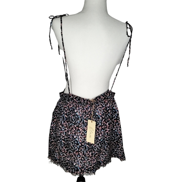 Elan BNWT Mini skirt with Raw Hem and Leaf Design NEW Large - Picture 4 of 9